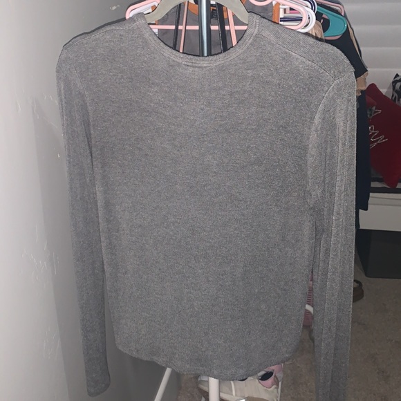 BRANDY MELVILLE long sleeve - Picture 2 of 3